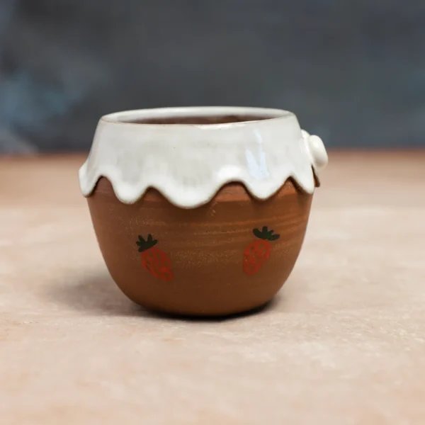 Kubek Pan Deserek z truskawkami