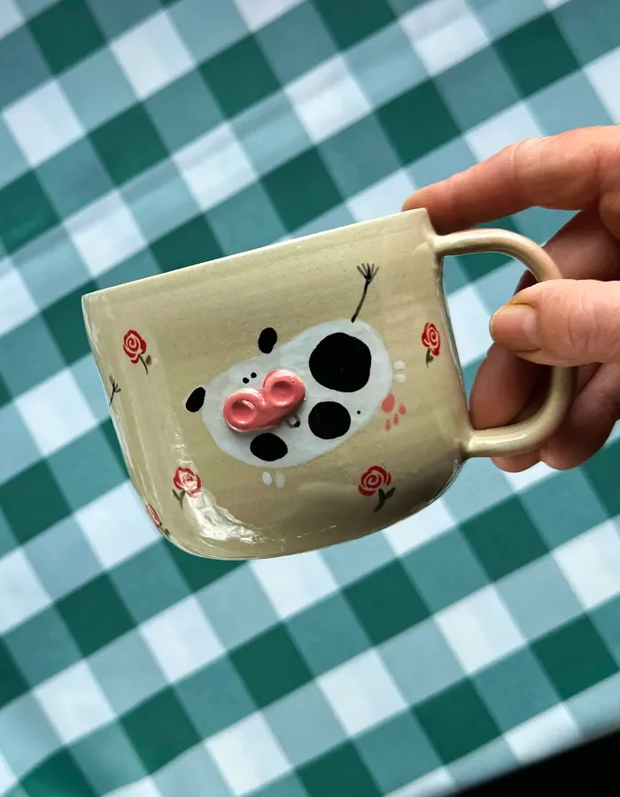 Kubek Krówki w różach